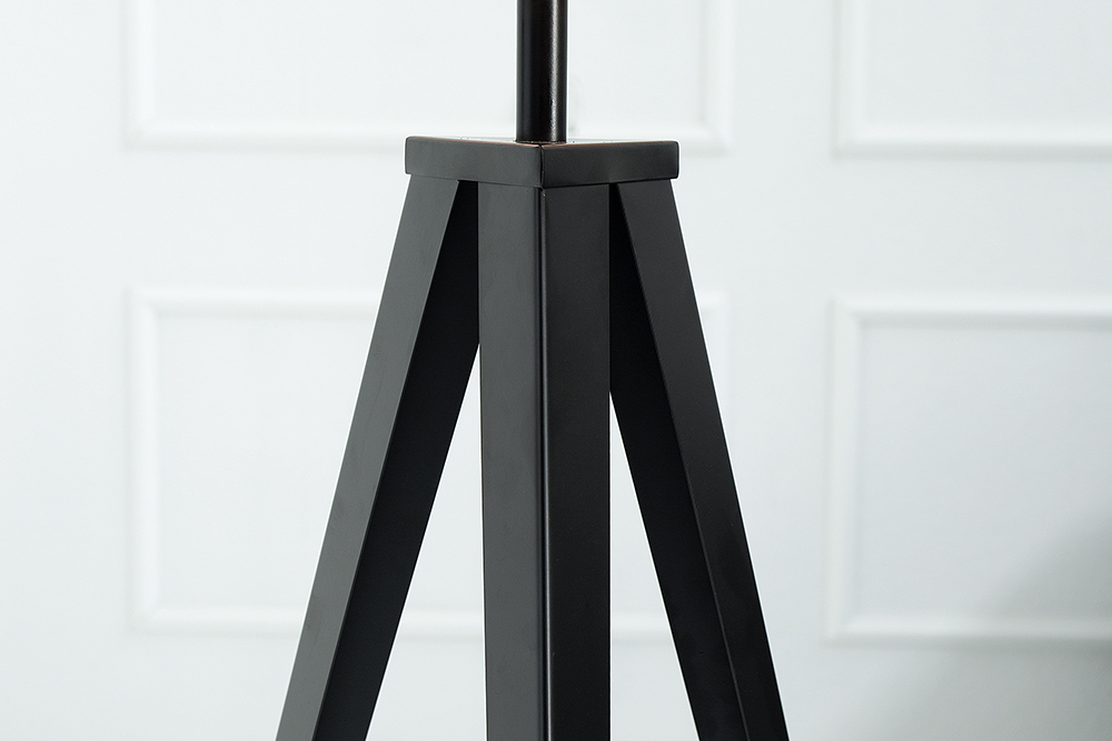 Stojací lampa TRIPOD BLACK